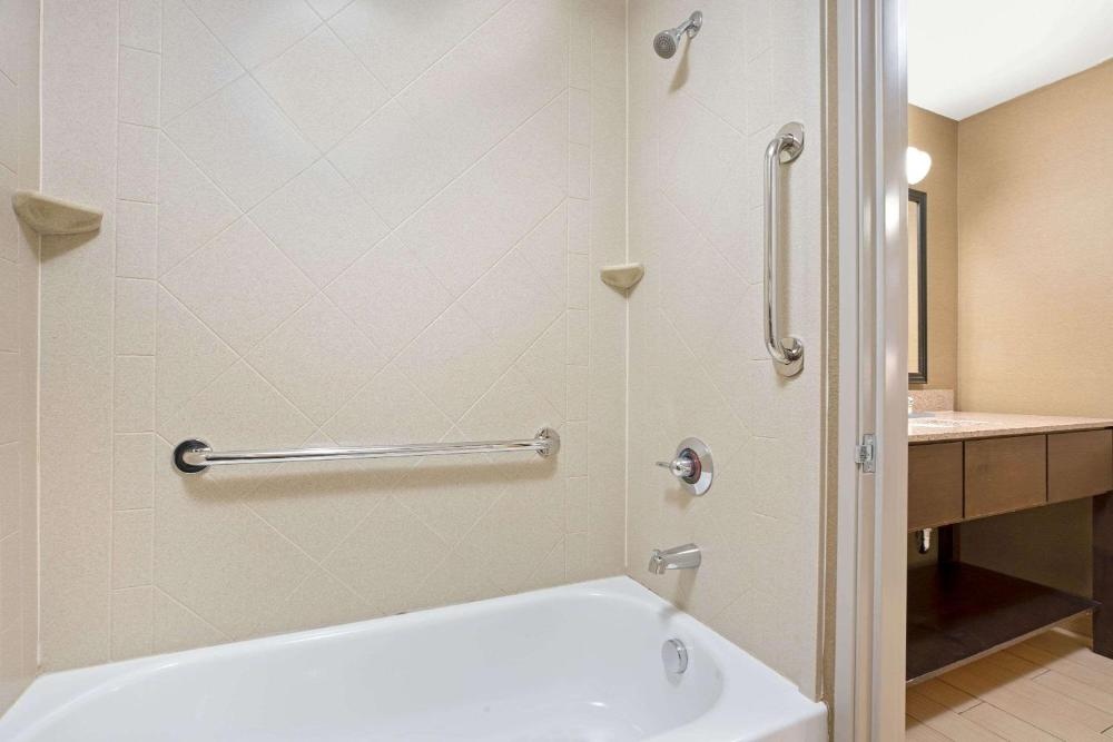 La Quinta by Wyndham Bellingham Image 29