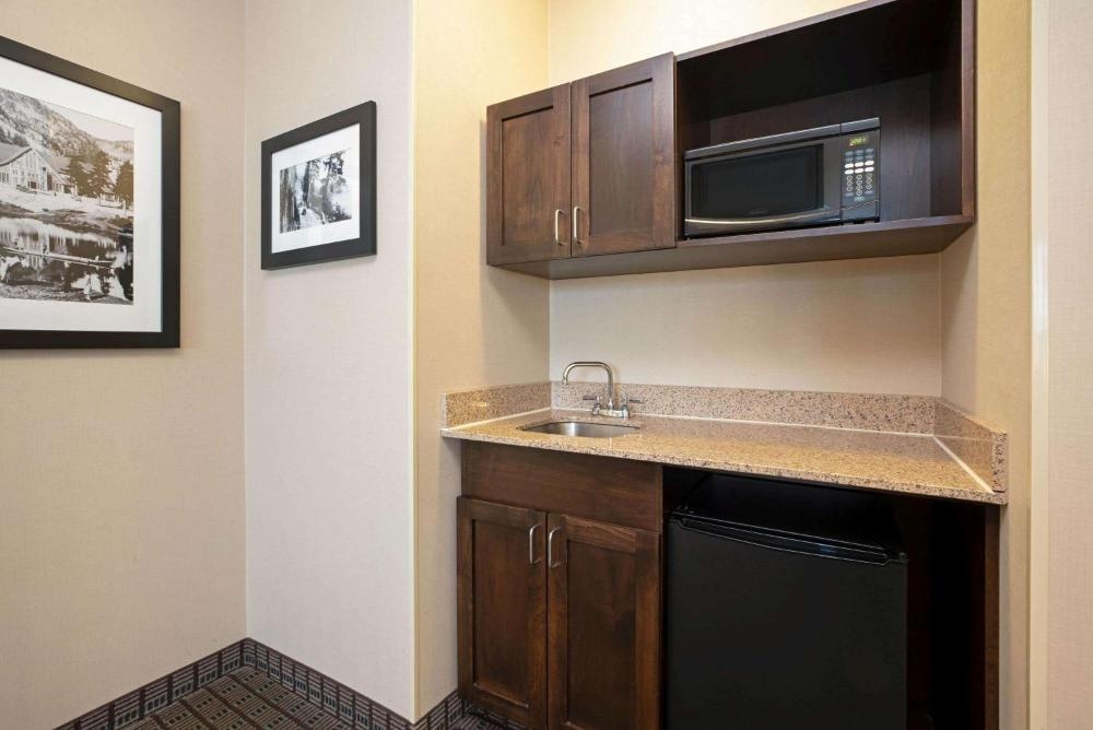 La Quinta by Wyndham Bellingham Image 35